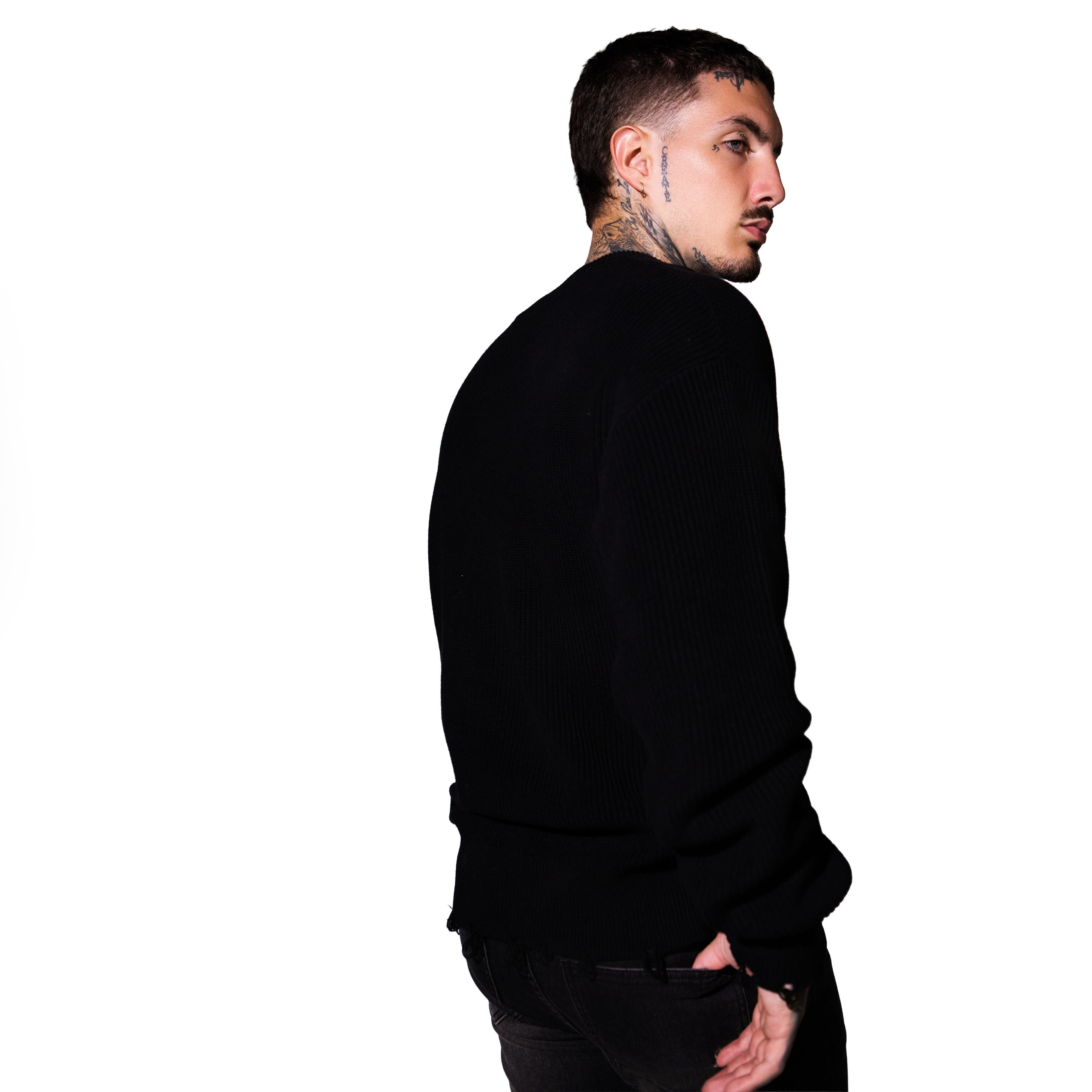 THE BEVERLY CREWNECK (BLACK)