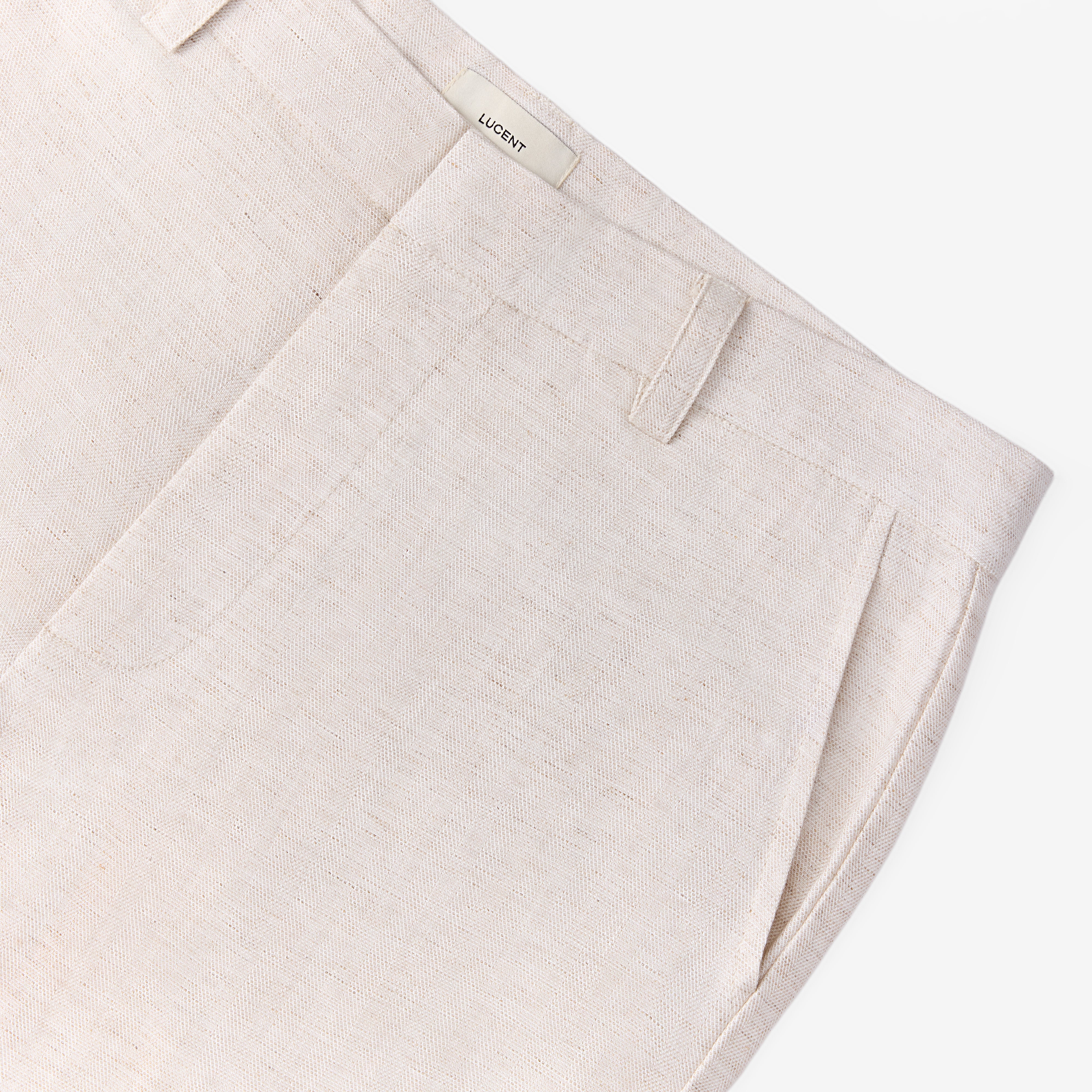 THE ESSENTIAL LINEN
