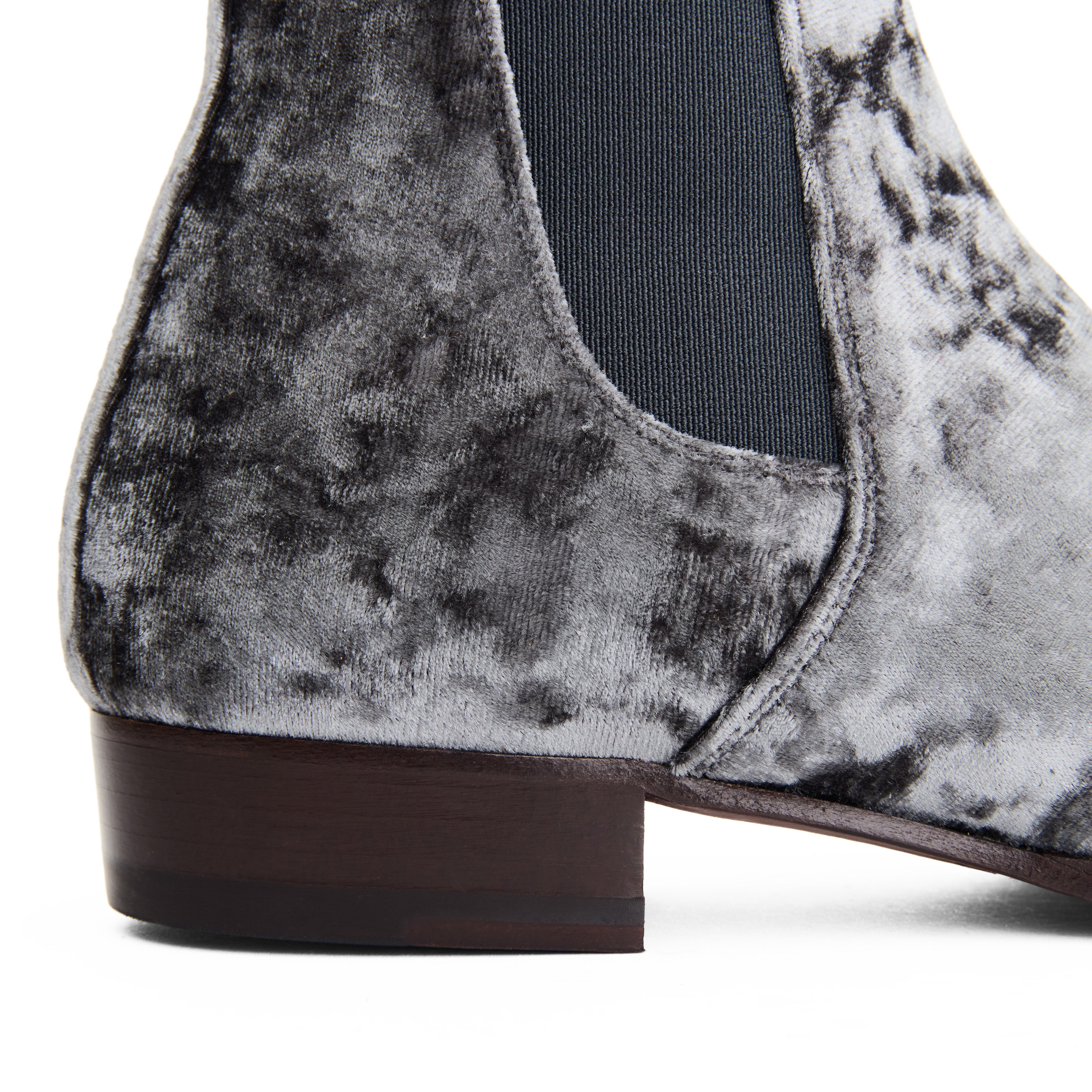 THE GREYSTONE VELVET