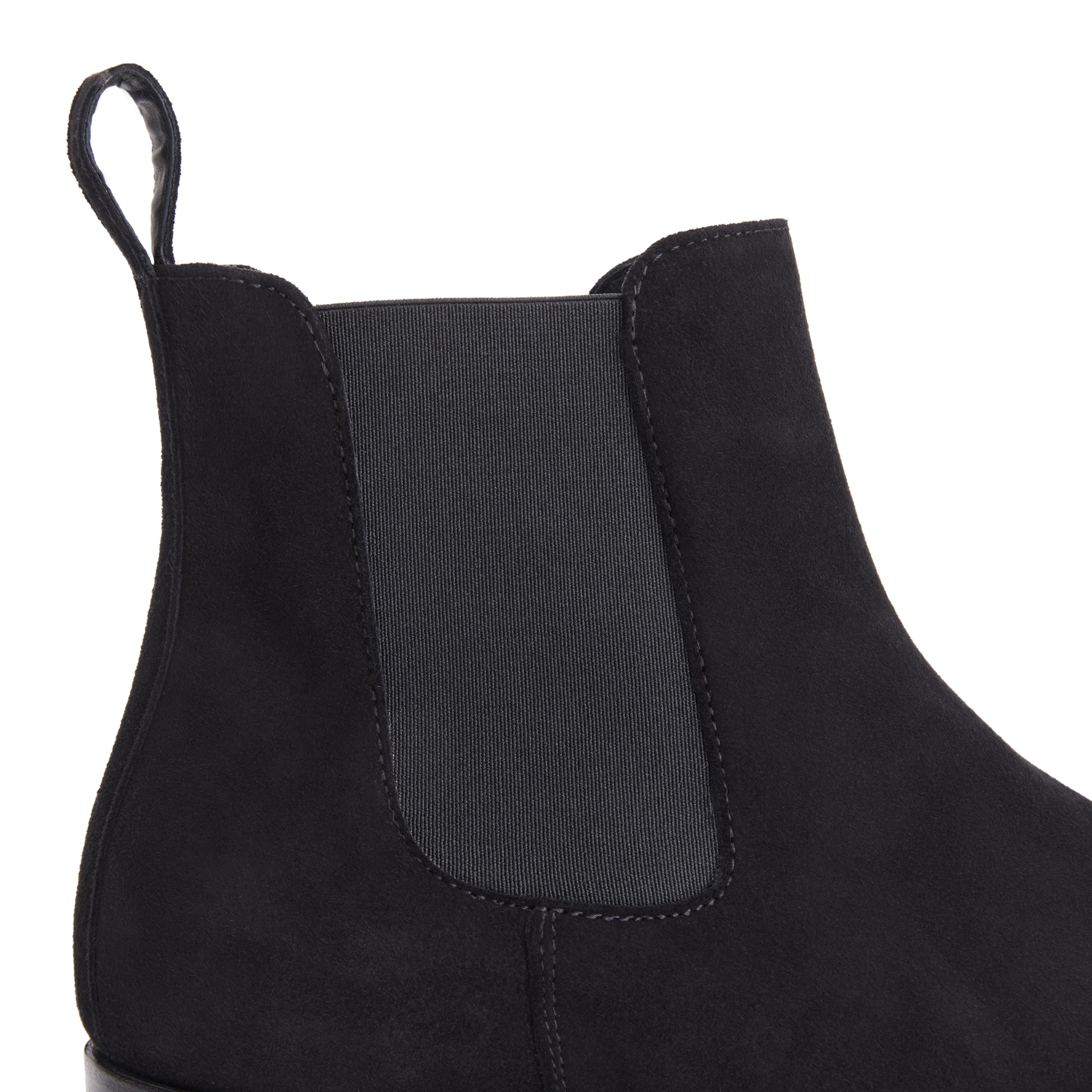 THE MIDNIGHT ELEGANCE