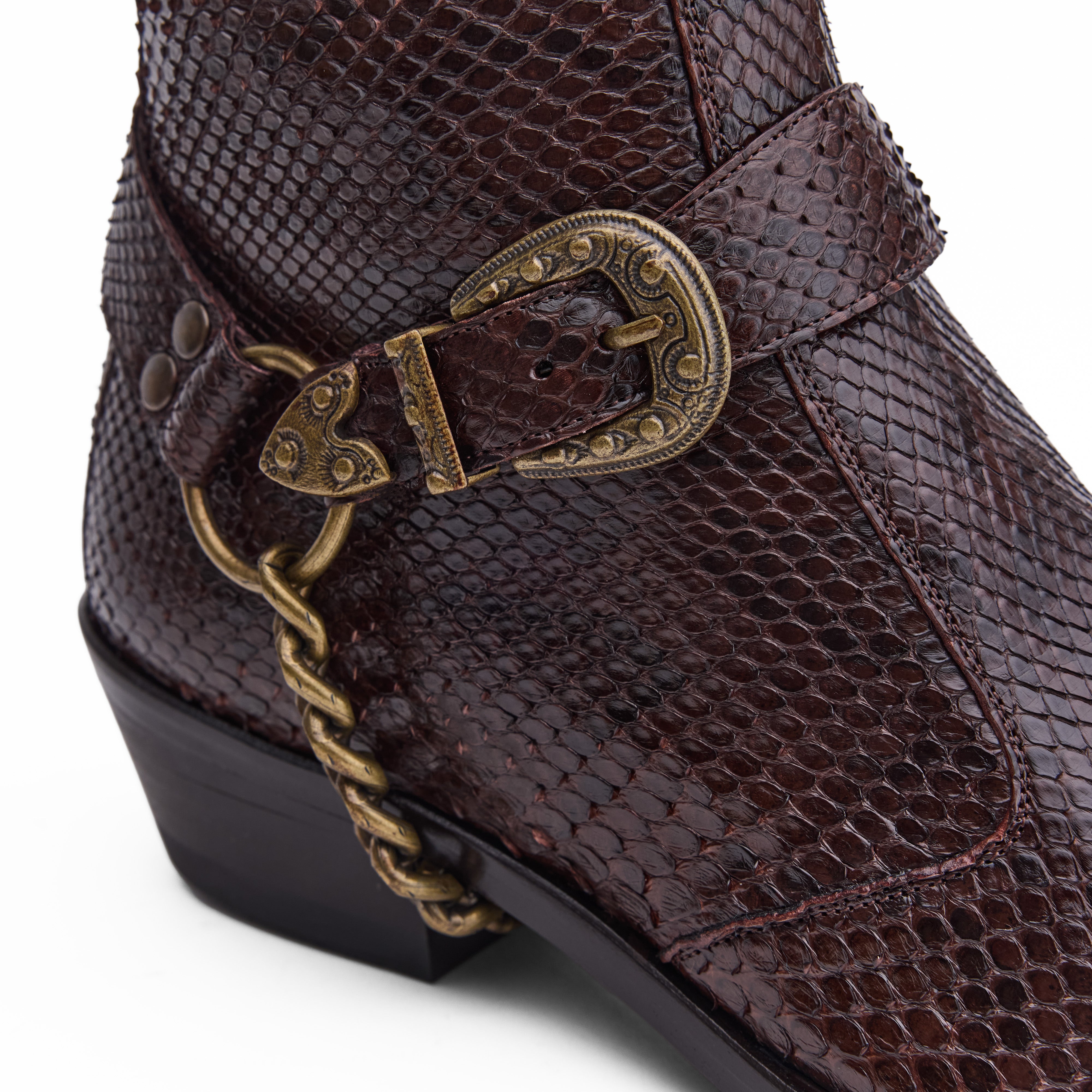 THE MOJAVE HARNESS