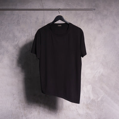 THE DIAGONAL TEE (BLACK)