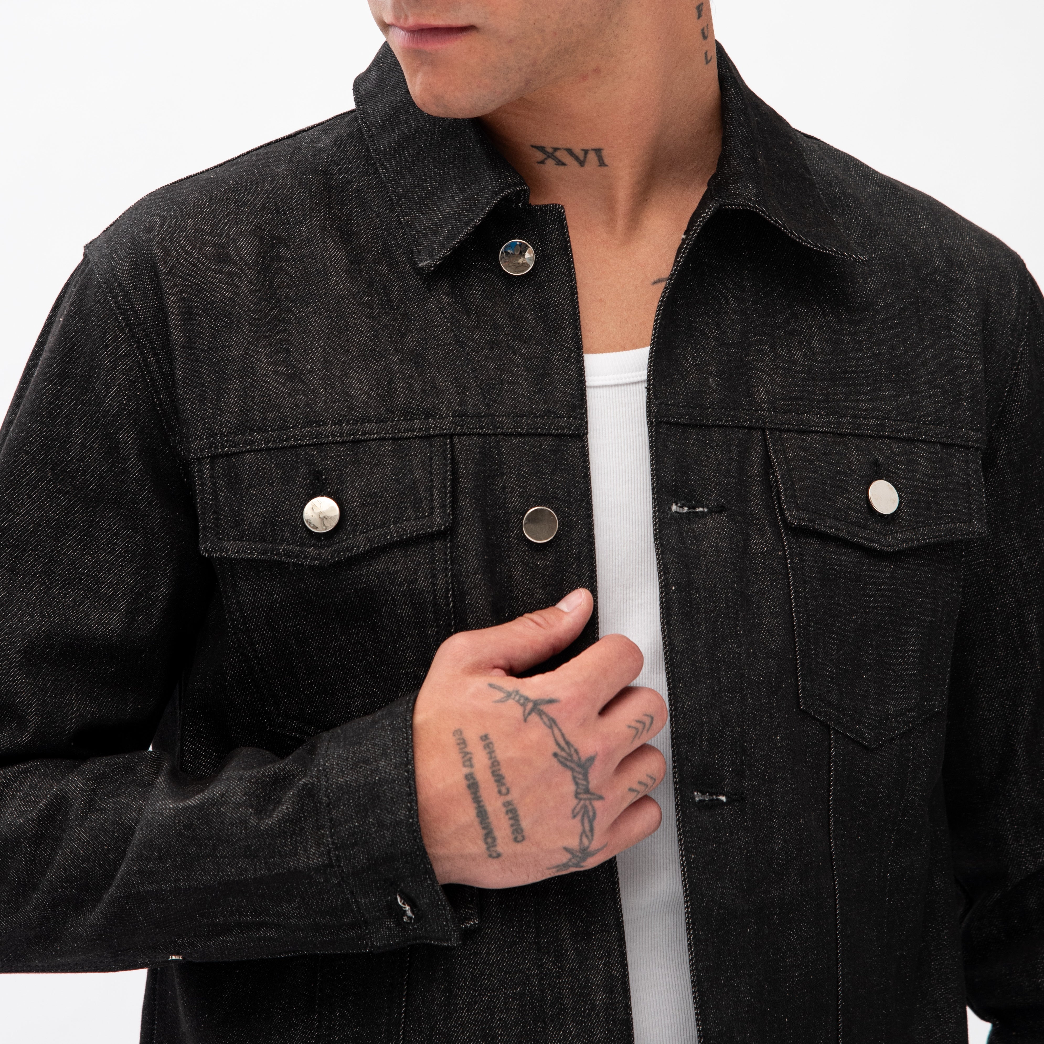 THE SIGNATURE DENIM TOP