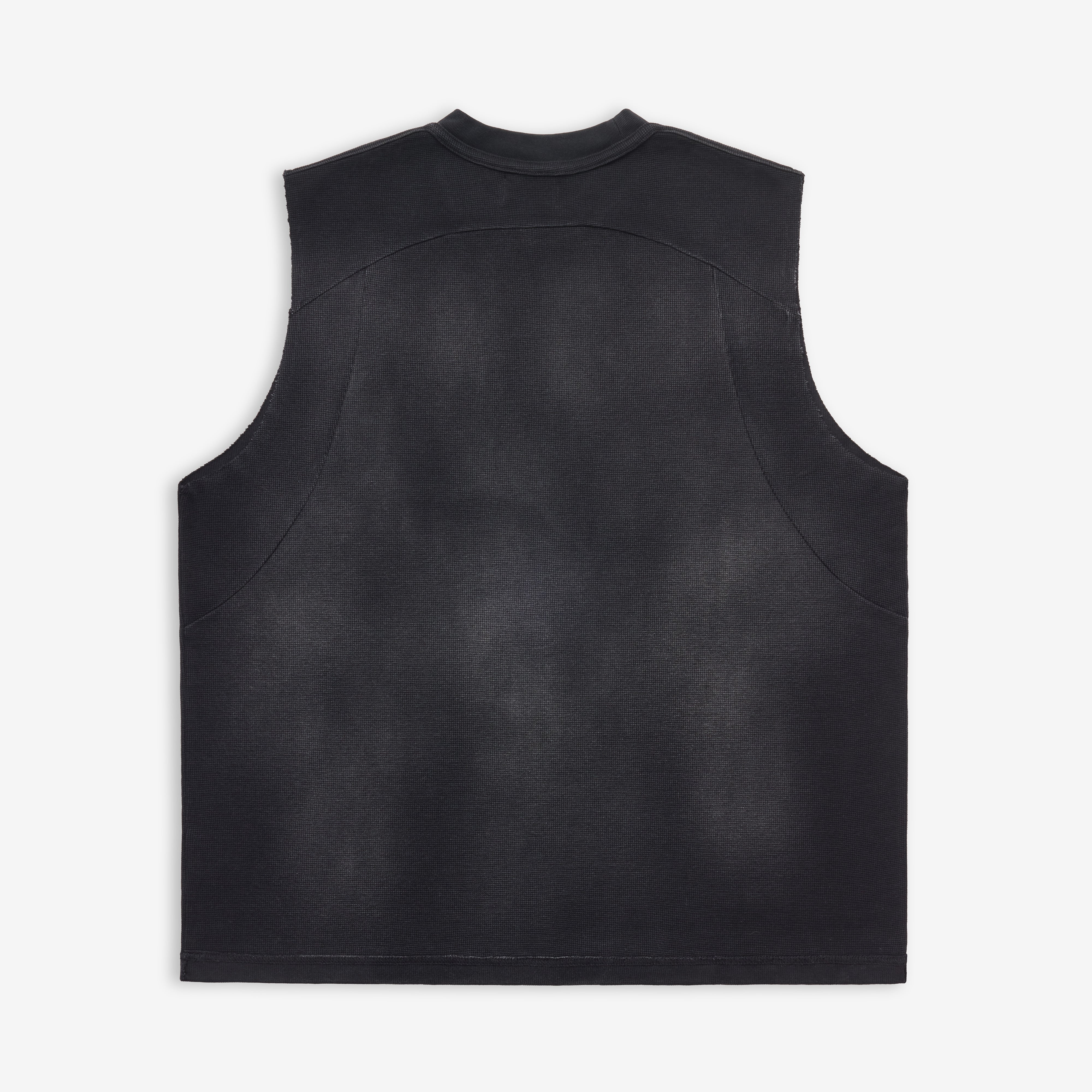 THE DISTRESSED CUT-OFF