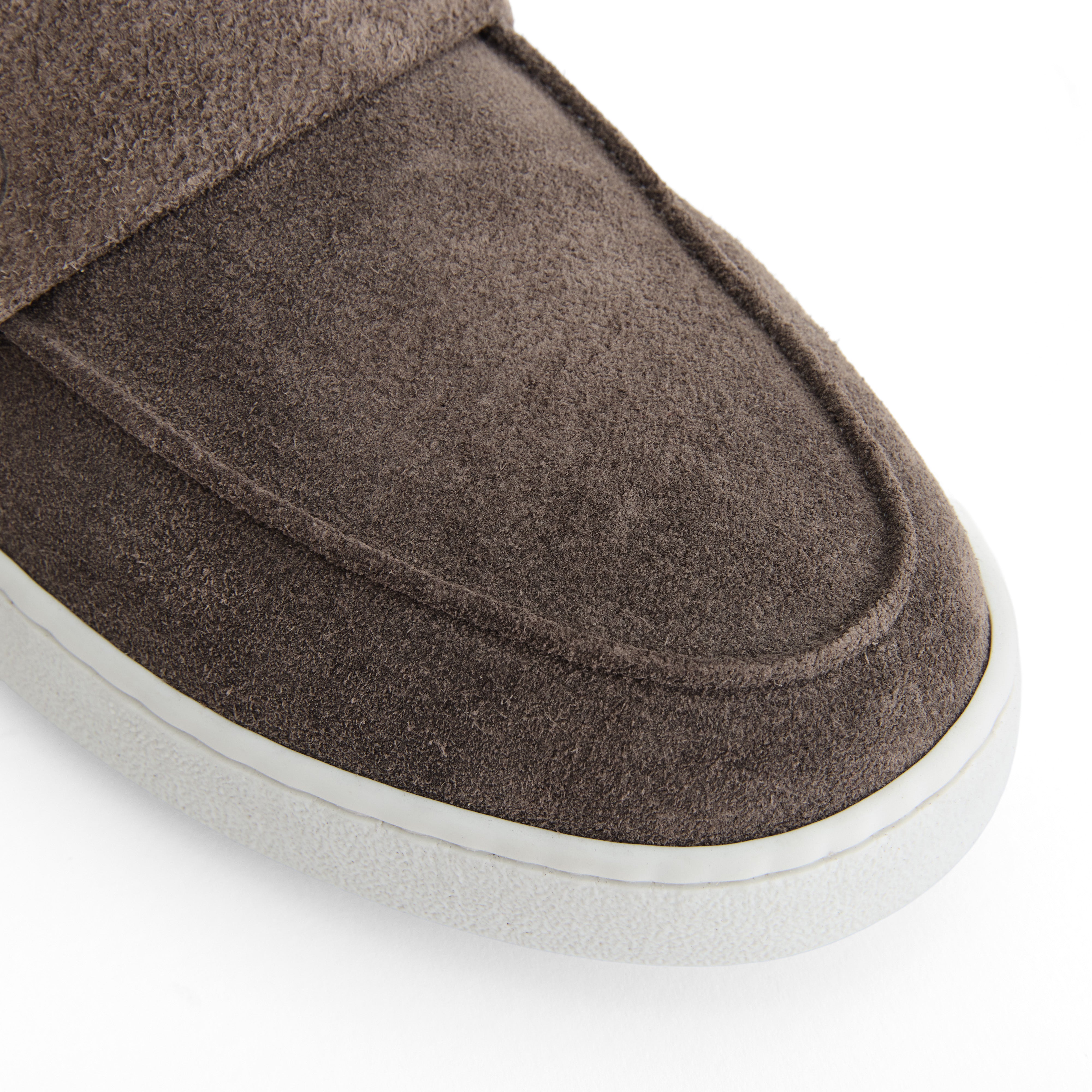 THE COMFORT SLIP-ON