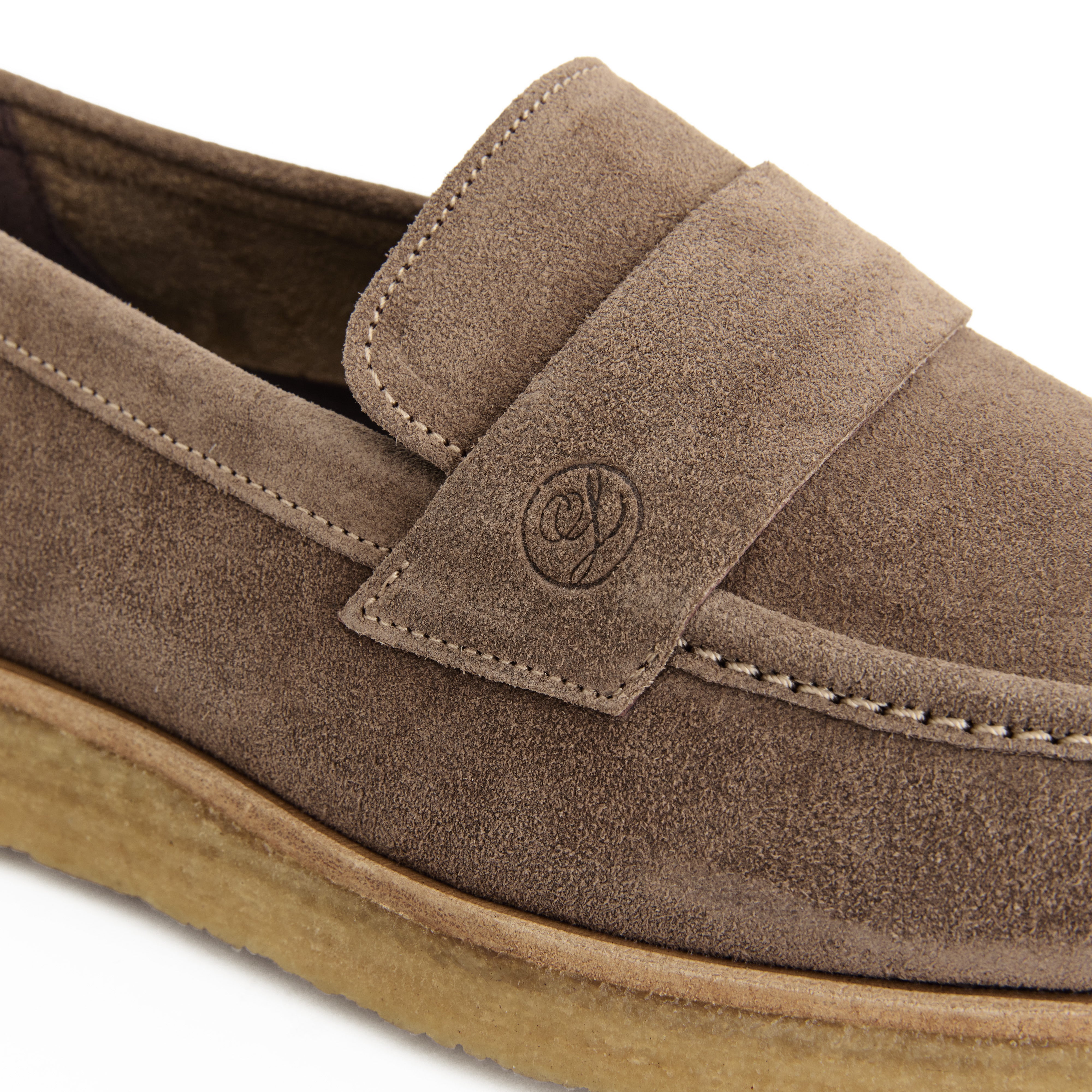 THE VINTAGE OLD MONEY